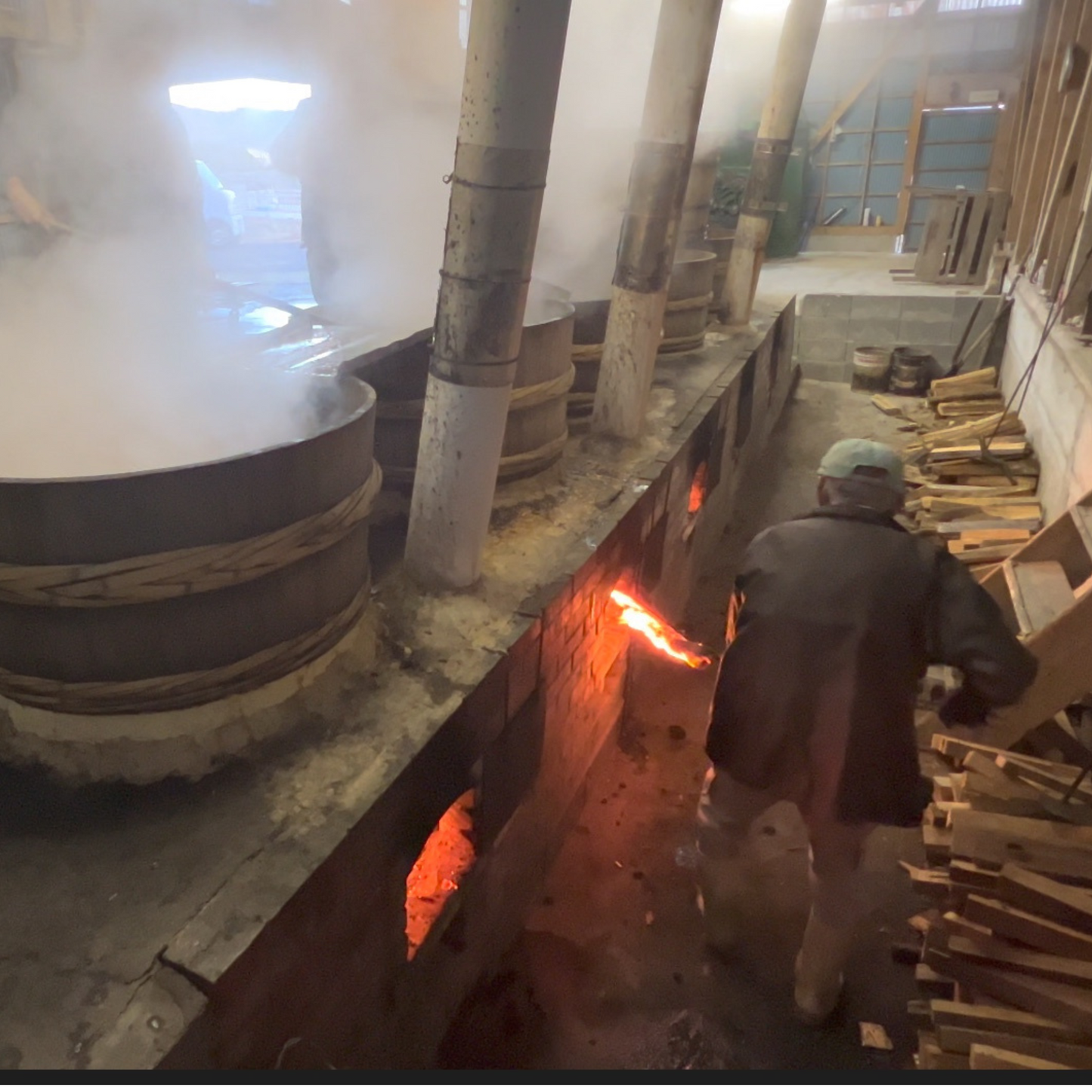 こだわりの伝統製法 足摺黄金糖